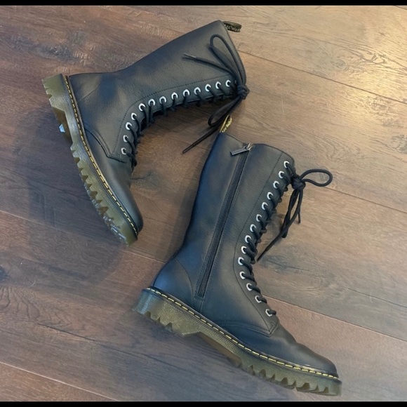Dr Marten Luana Tall - Picture 8 of 8